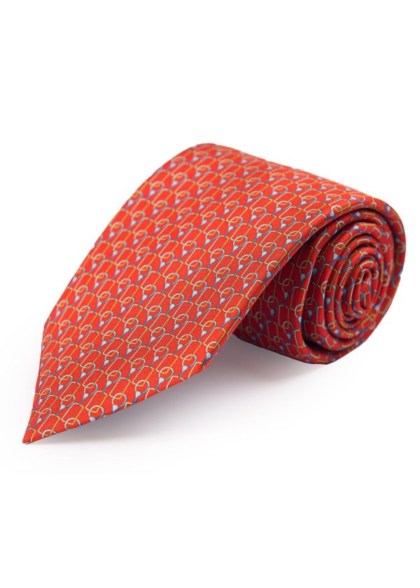 A luxury silk tie patterned tie in wine red.